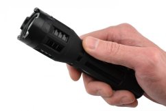 Paralyzér Piranha PIFC3 3.2 milióna voltov paralyzujúca baterka - čierná