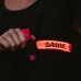 Obranný korenistý gél SABRE RED pre bežcov s bezpečnostným LED náramkom - ružová